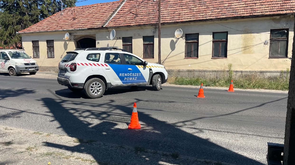 Motoros és személyautó ütközött a Beniczky utca 60. előtt