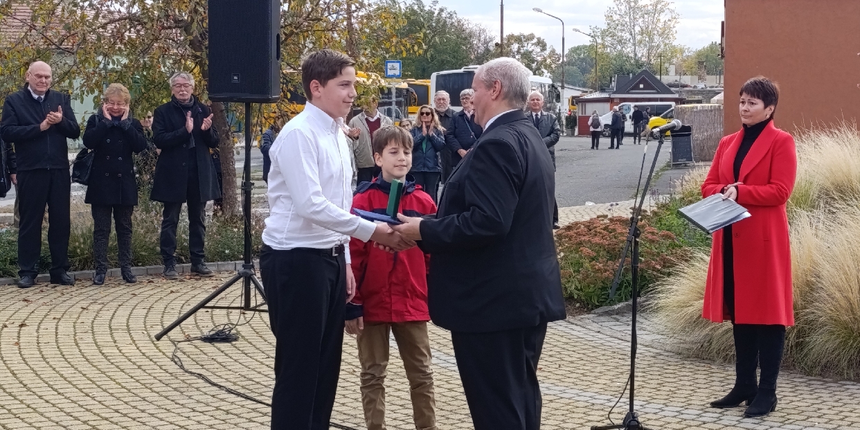 Átadták a Pomáz díszpolgára és Pomázért kitüntetéseket