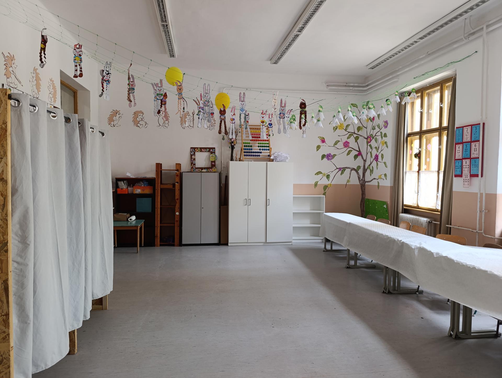 Szavazókörök berendezése